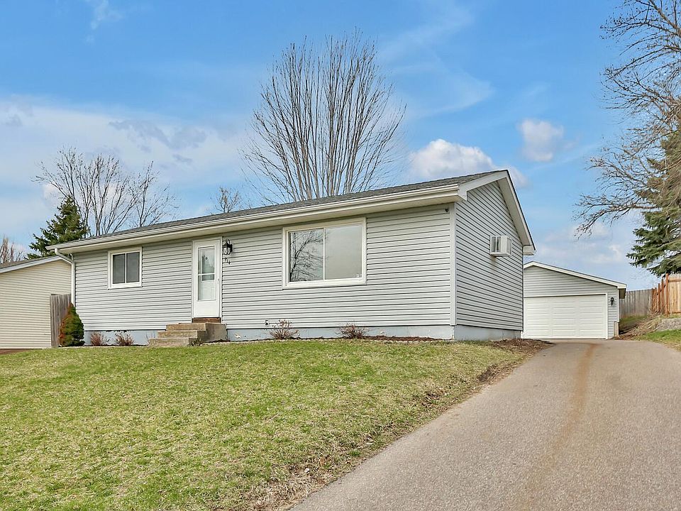 914 10th St SW, Forest Lake, MN 55025 Zillow