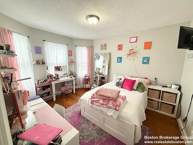 17 Sachem St #1 — Photo 8