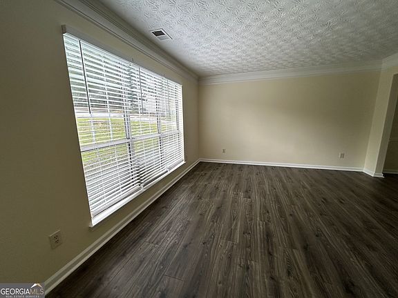 5th image of 4800 Streamside Dr
