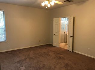 2 S Willow Point Cir, Spring, TX 77382