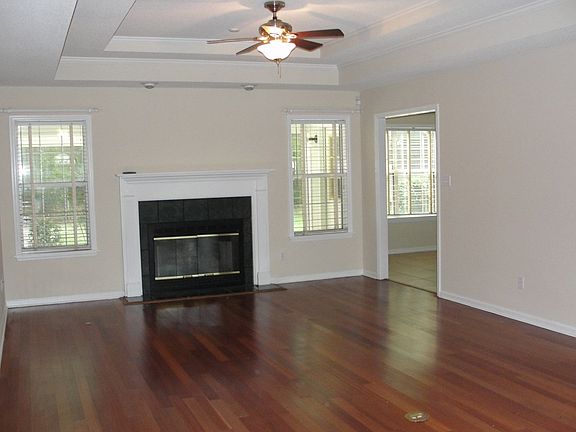 4th image of 2026 Oakdale Dr