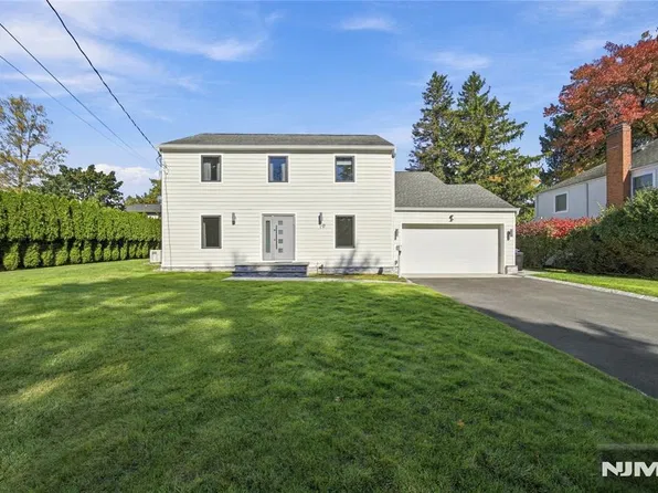19 Coppel Drive, Tenafly, NJ 07670