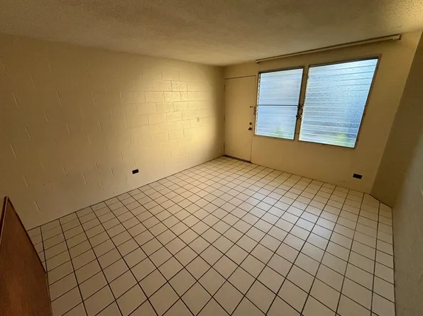 98-142 Lipoa Pl APT 101, Aiea, HI 96701