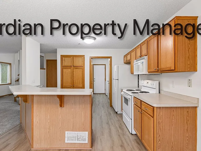 249 Pleasant Ln — Photo 9