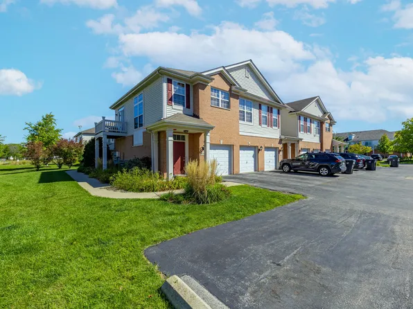 10200 Mulberry Ln #E, Bridgeview, IL 60455