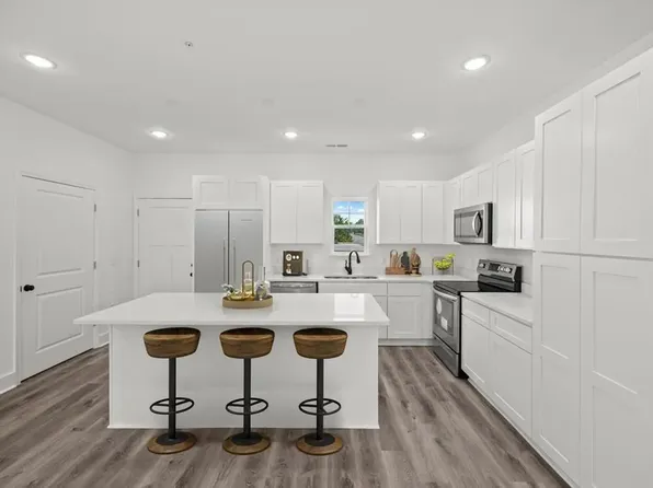 691 Shatel Ct, Cookeville, TN 38501