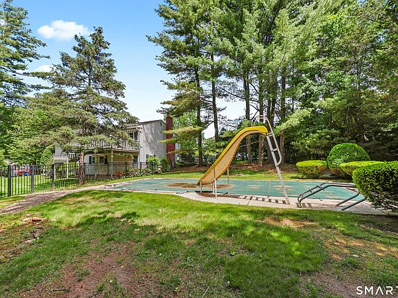 3rd image of 17 Howard Drive
