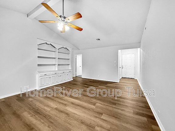 4th image of 1097 E 137th Pl