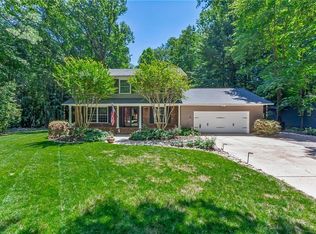 115 W Queens Dr, Williamsburg, VA 23185