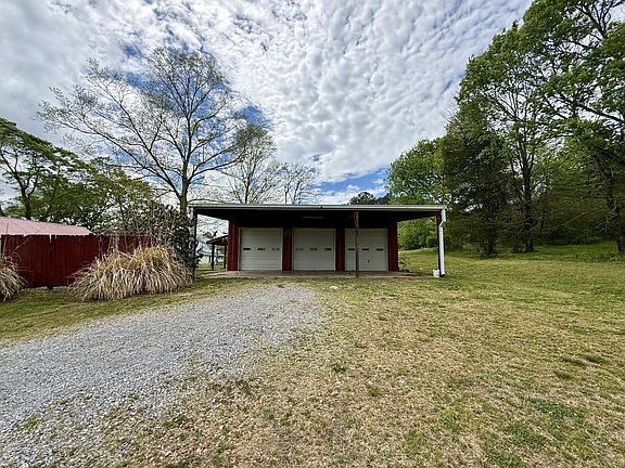 4th image of 2114 Edgewood Rd