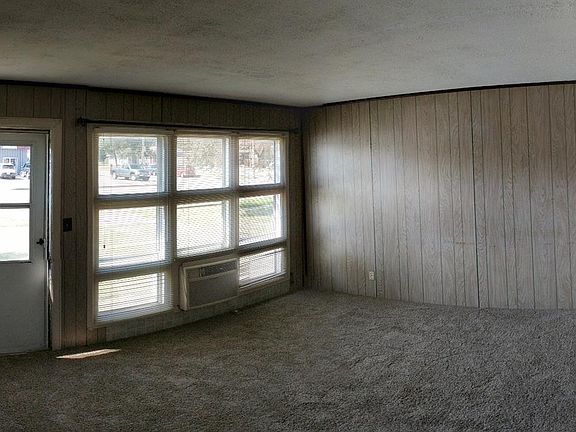 4th image of 1518 W Crawford Ave