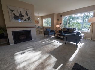 Amber Glo, Seattle, WA 98146