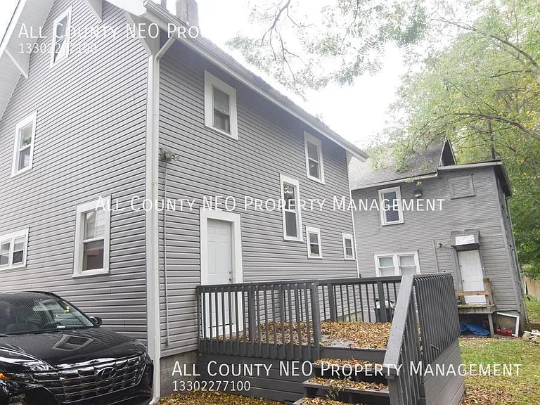 73 Belvidere Way — Photo 3