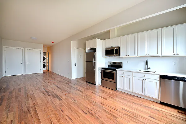 Kitchen, photo 1
