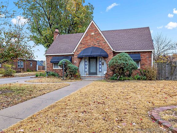 2nd image of 1743 S Florence Pl