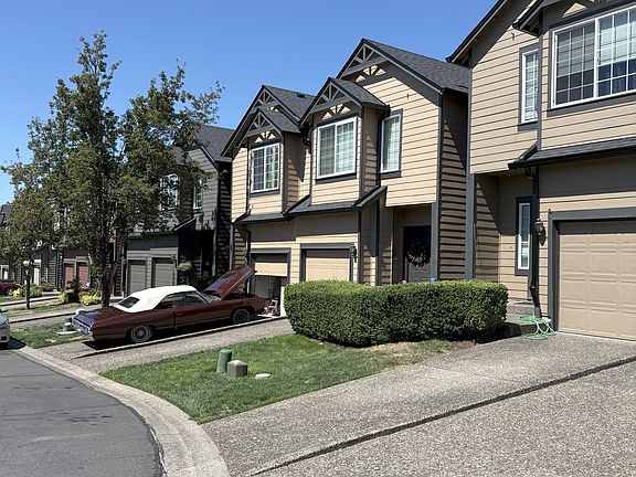 2nd image of 5856 SE Woodland Dr