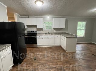 209 Holliday Way, Carrollton, GA 30116