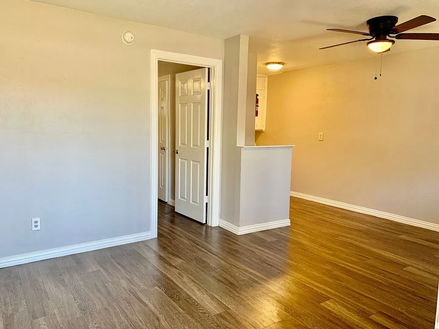 1 bed, 1.0 bath, 550 sqft, $850 — Photo 2