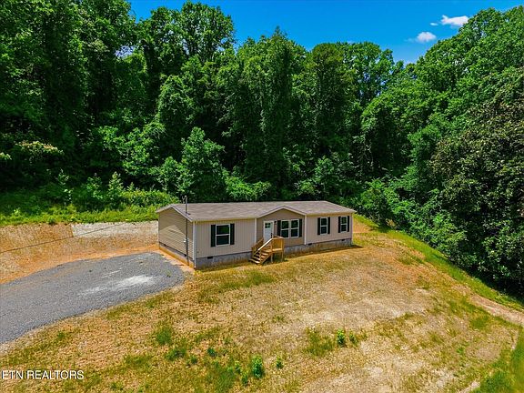 3rd image of 1009 S Gateway Ave Lot 1