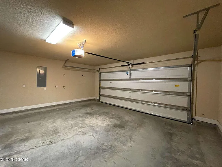 5010 Maggie Ln — Photo 24