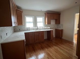 3-5 Grenville Rd #3L, Watertown, MA 02472