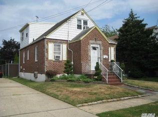 73 Fairfield St, Valley Stream, NY 11581