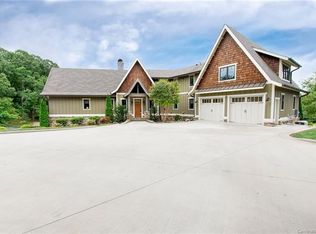 128 Hawk Meadow Way, Fairview, NC 28730