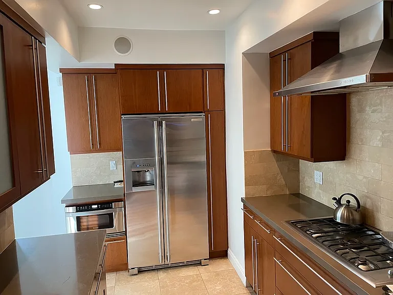 1509 Greenfield Ave #108 — Photo 14
