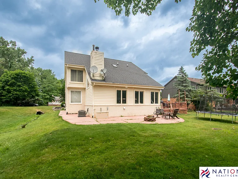 37709 Glengrove Dr — Photo 54