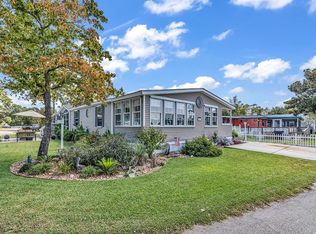 1531 Crystal Lake Dr, Myrtle Beach, SC 29575