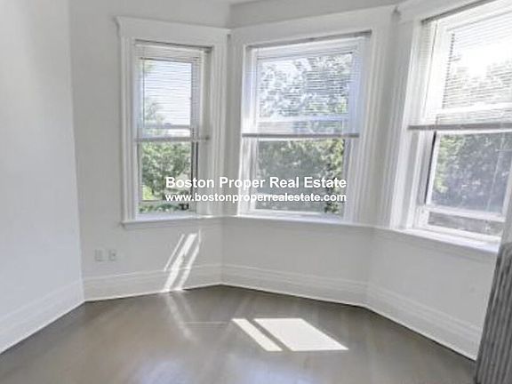 102 Queensberry St. #11 Boston - Fenway Unit Photo 3