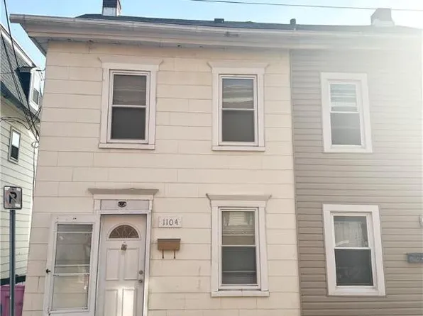 1104 Railroad St, Catasauqua, PA 18032