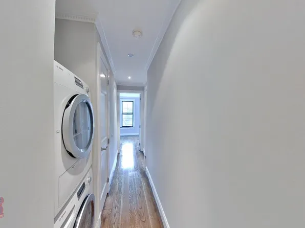 436 West 52nd Street image 7 of 8