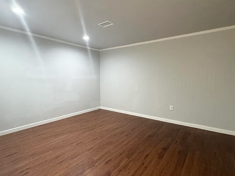2018 Douglas Dr — Photo 11