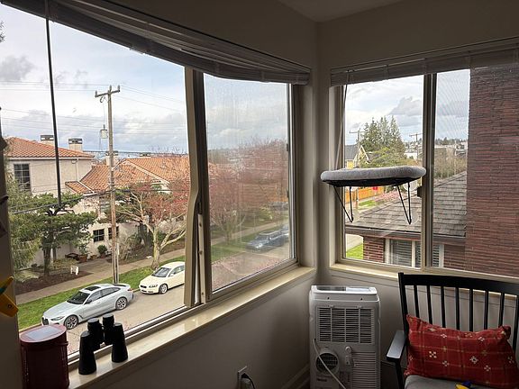 3rd image of 2034 Minor Ave E #17664561