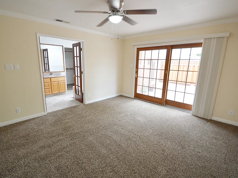3471 Windsor Ct — Photo 17