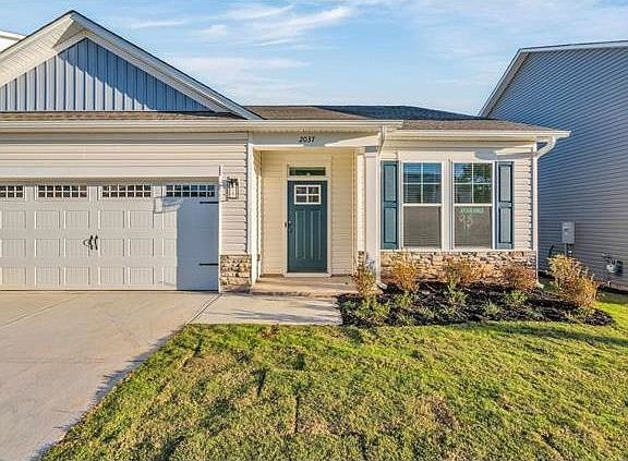 5th image of 2037 Halton Oaks Dr