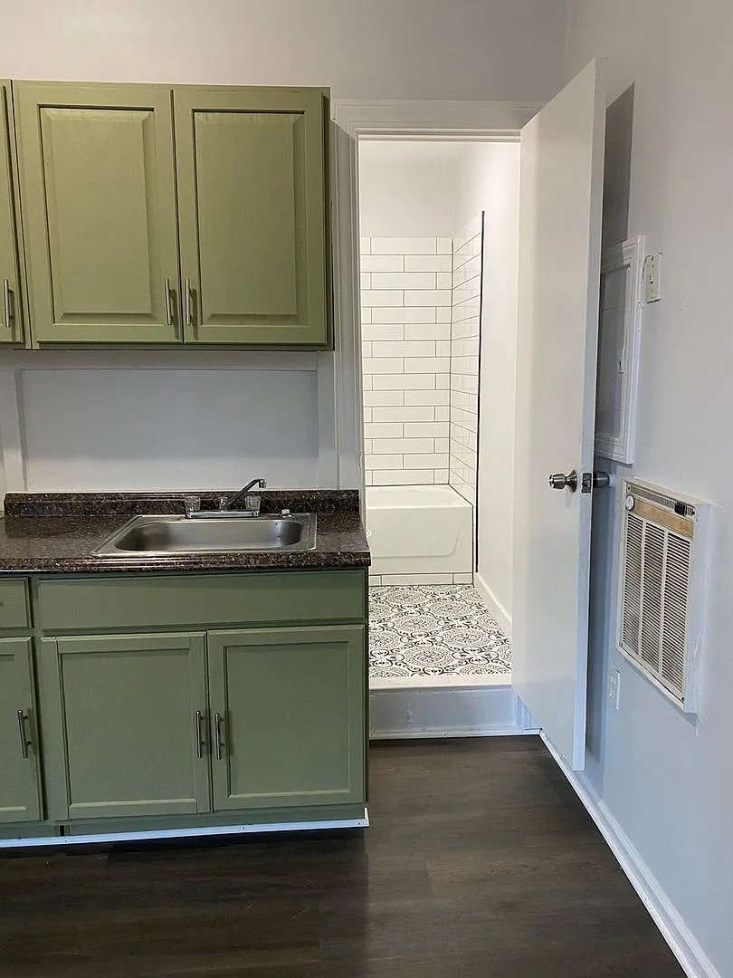 81 West Main Street — Photo 3