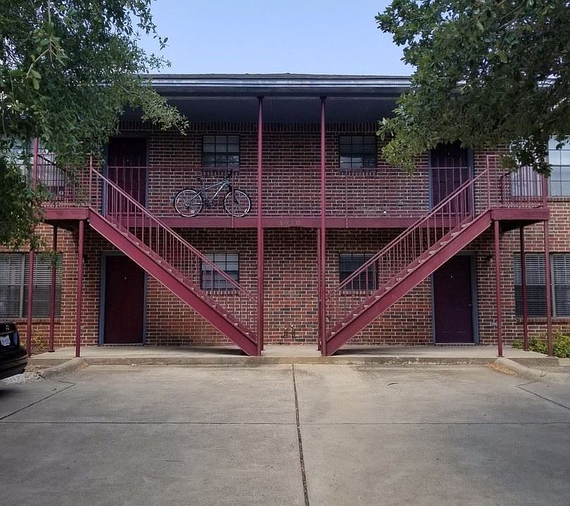 1st image of 1810 Woodsman Dr APT A