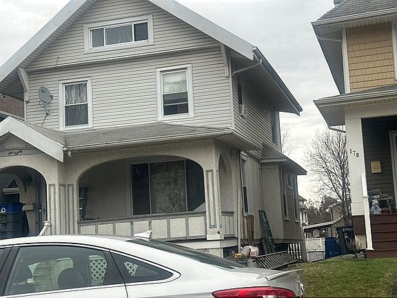 2nd image of 180 De Witt Ave