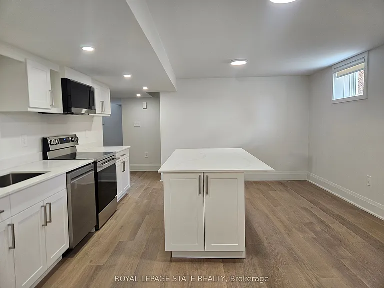 115 Chesley St #LOWER — Photo 10