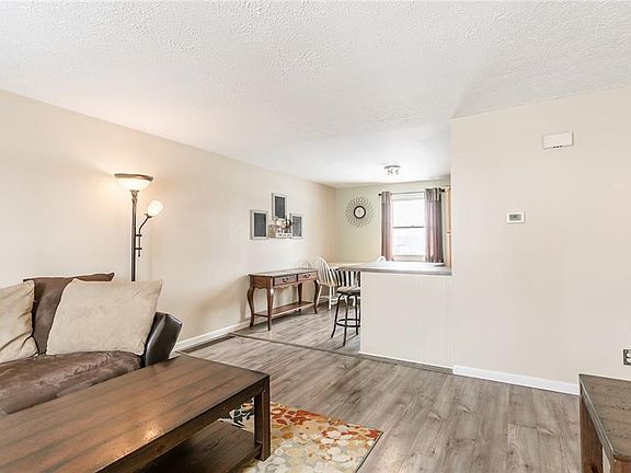 5th image of 1609 Flaxen Dr
