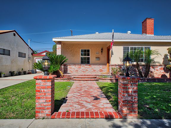 2nd image of 4495 Goldfield Ave