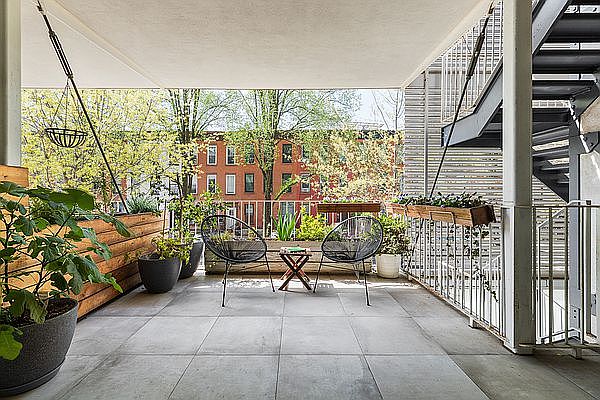 1st image of 957 Pacific St APT 202