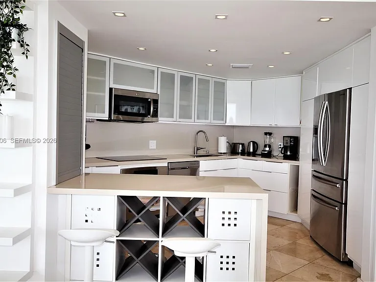 5151 Collins Ave #532 — Photo 60