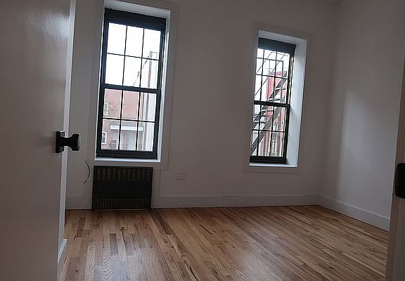 2nd image of 1154 Gates Ave #2E