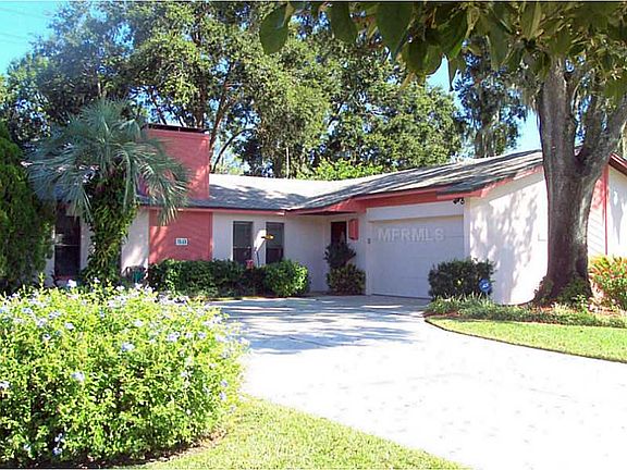 2nd image of 3815 Garnet Dr