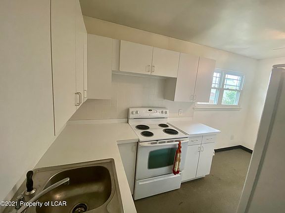 2nd image of 19 Barber St