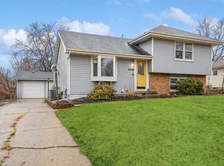 2308 4th St SW, Altoona, IA 50009