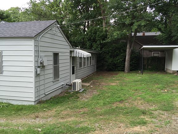 4th image of 2219 Westover Dr